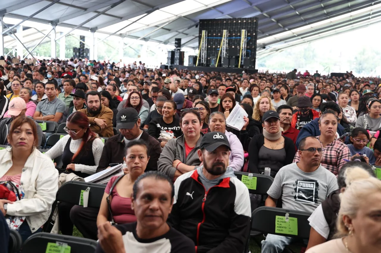 Fotografía del boletín oficial: Programa MERCOMUNA llega a 50 mil familias beneficiadas en 2026, la meta es que se sumen 300 mil más este año
