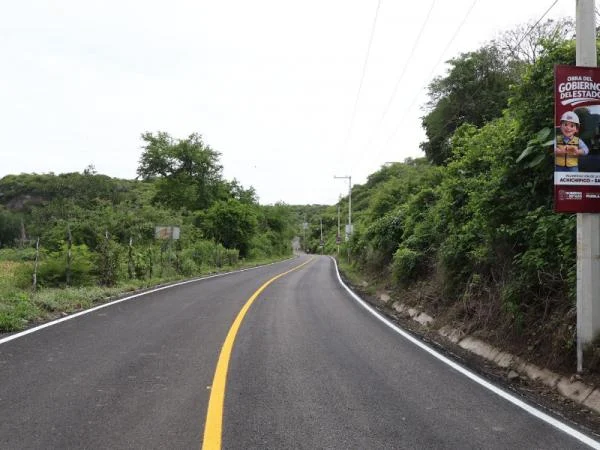 Fotografía del boletín oficial: Gobierno estatal abre conexión con Morelos con la pavimentación de la carretera Achichipico – San Miguel