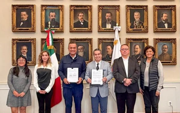 Fotografía del boletín oficial: CEVP e IAP firman convenio para fortalecer profesionalización